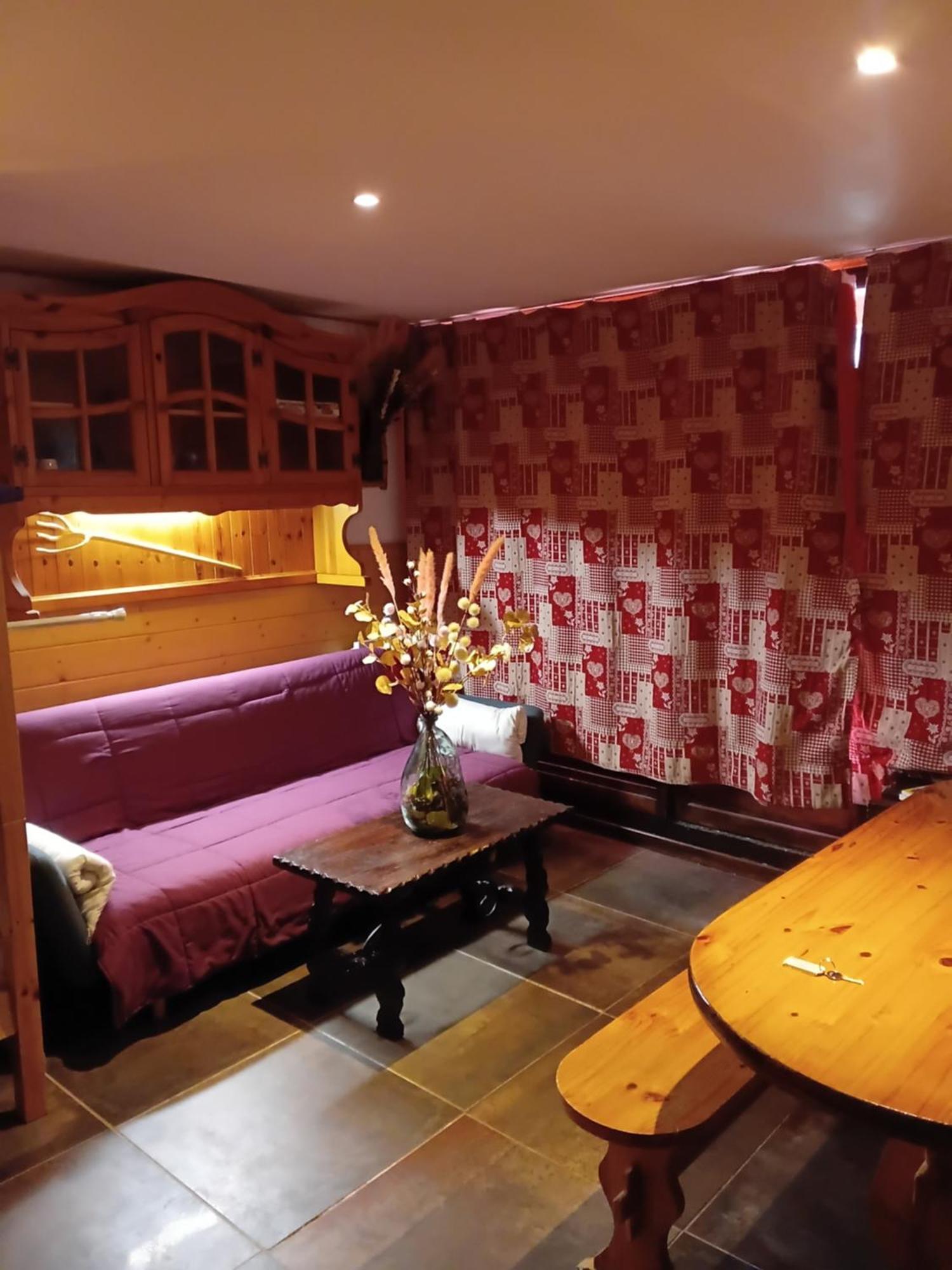 Les Neves Apartment วัลโตรองส์ ภายนอก รูปภาพ