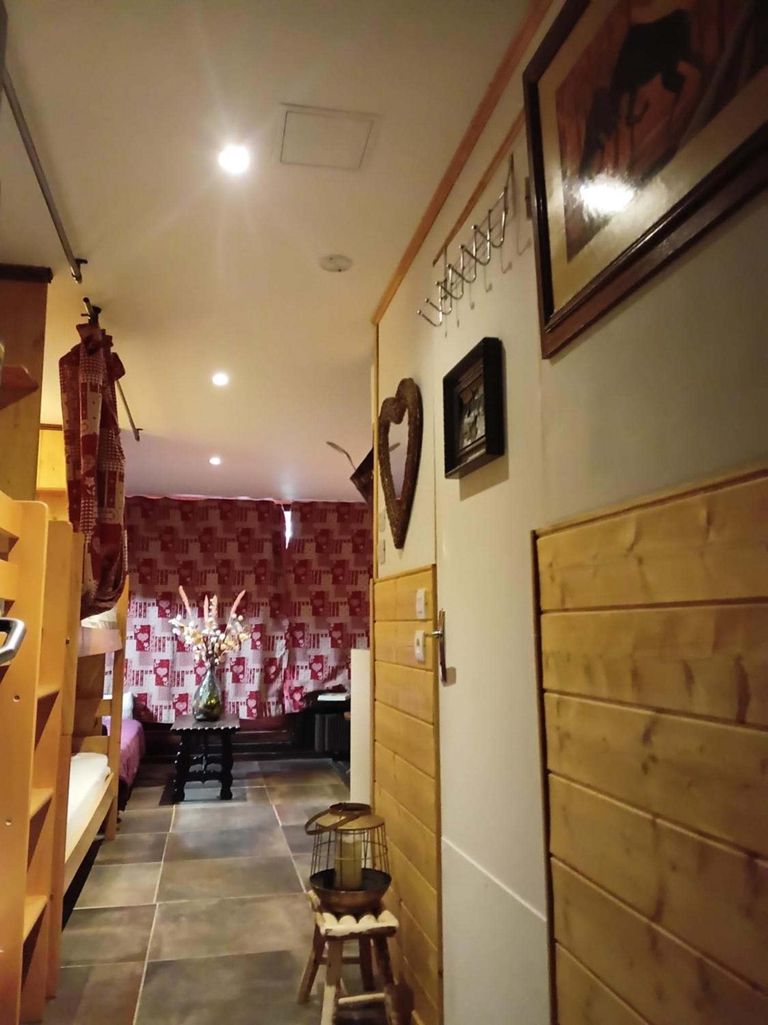 Les Neves Apartment วัลโตรองส์ ภายนอก รูปภาพ