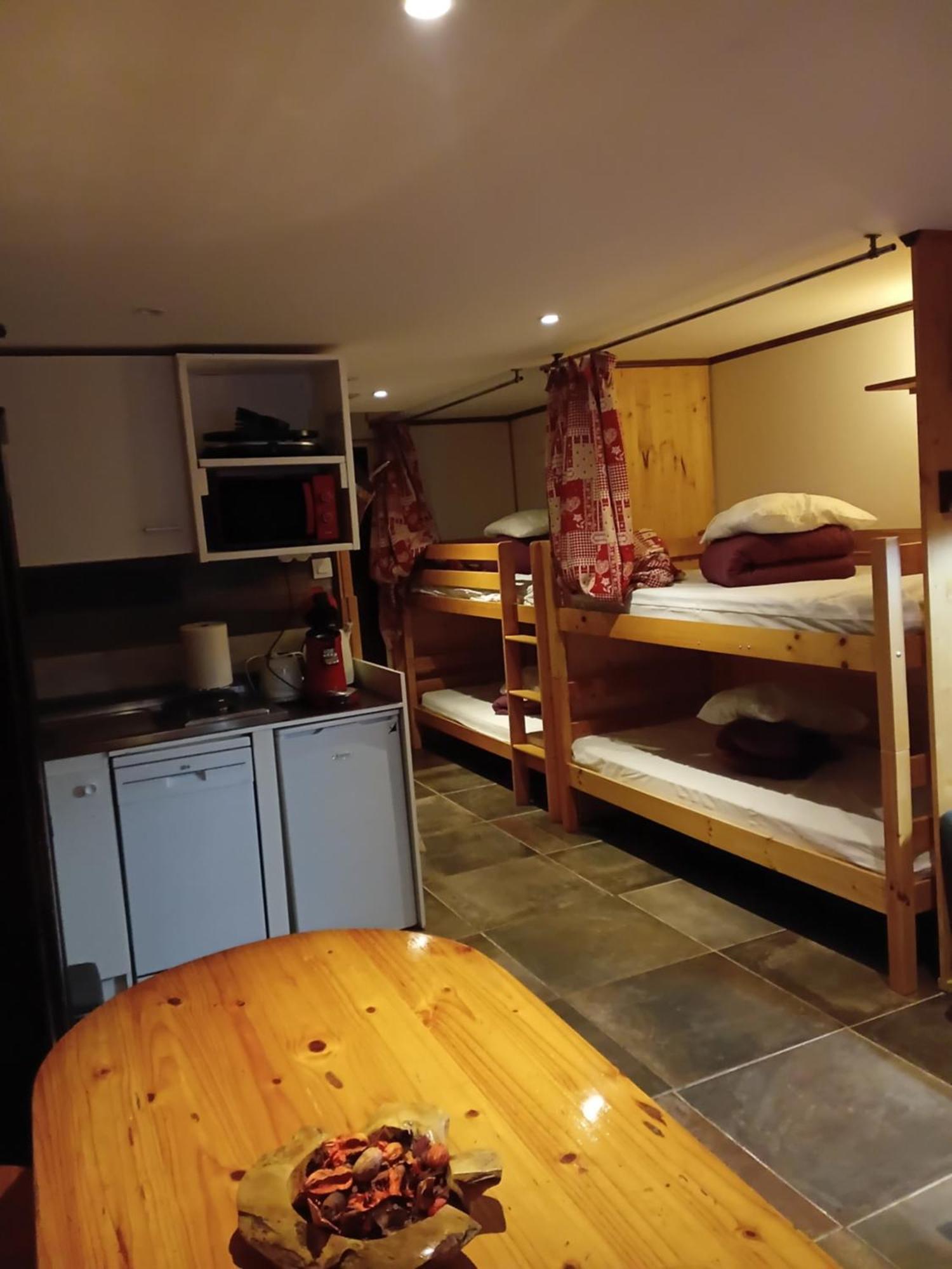 Les Neves Apartment วัลโตรองส์ ภายนอก รูปภาพ