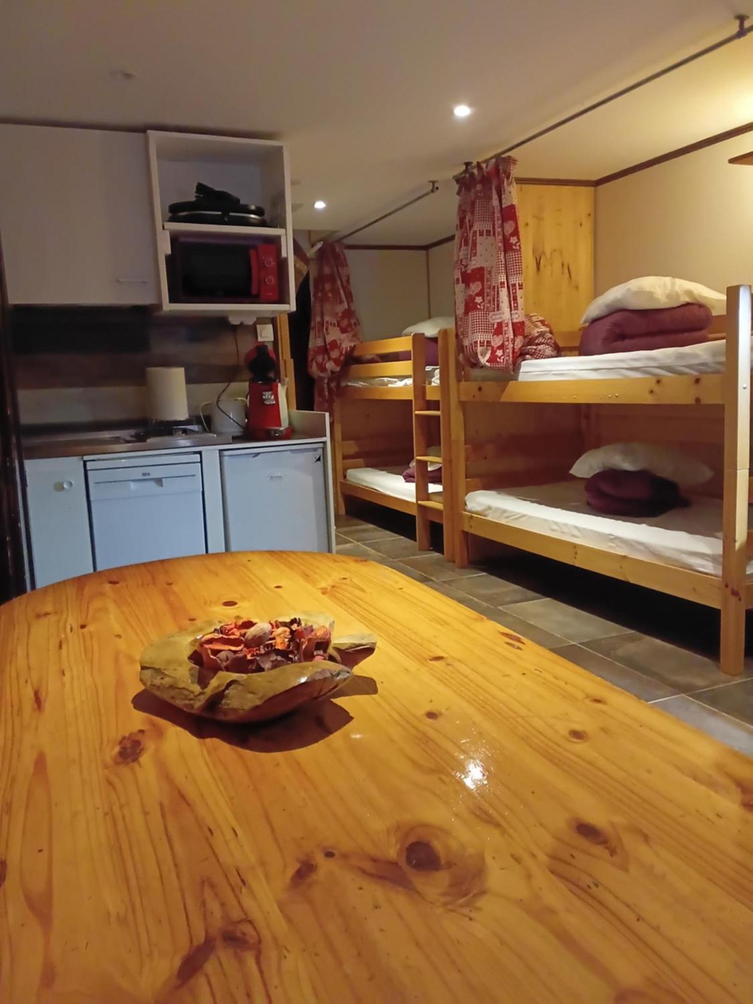 Les Neves Apartment วัลโตรองส์ ภายนอก รูปภาพ
